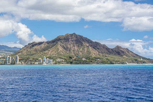 海上から見るダイヤモンドヘッド
