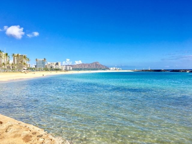 オアフ島の人気ビーチ徹底解説　オアフ島の海を満喫できるアクティビティ・ツアーもご紹介