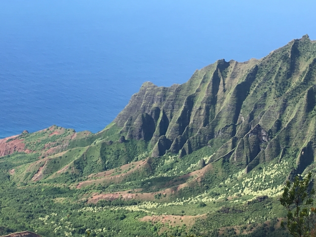 ジュラシックパークのロケ地のカウイウ島ってどんなところ？見どころやハワイ島からの行き方について