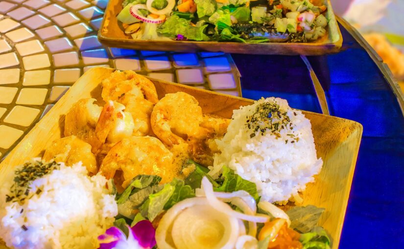 ハワイ　ランチ