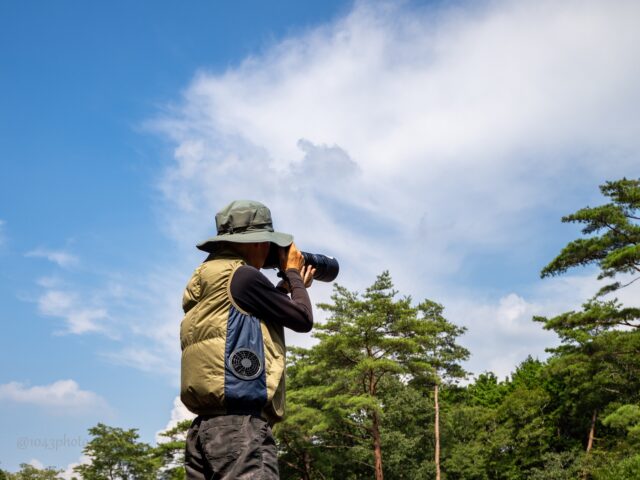 ハワイ オアフ島 写真撮影をする人
