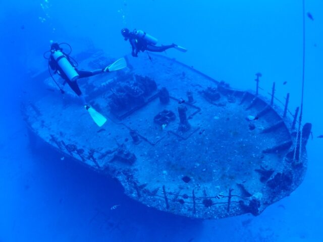 ハワイ　オアフ島　沈没船ダイビング