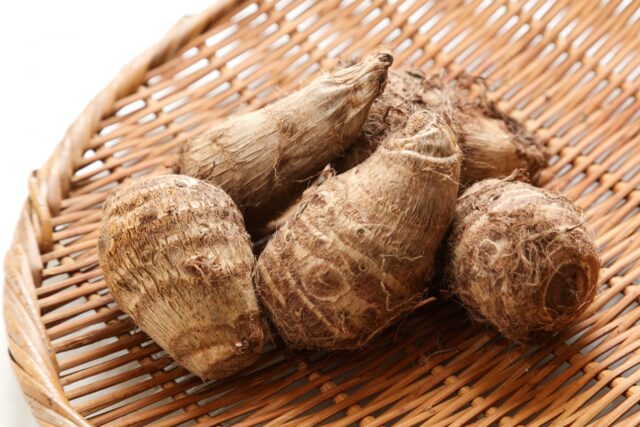 ドーナツ作り タロイモ