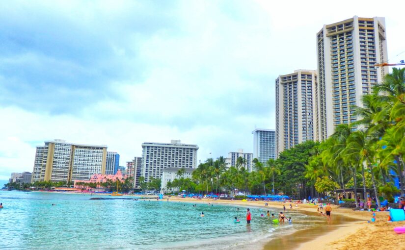 ハワイ　ワイキキ　クヒオビーチ