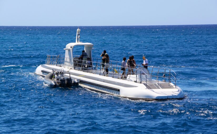ハワイオアフ島　潜水艦