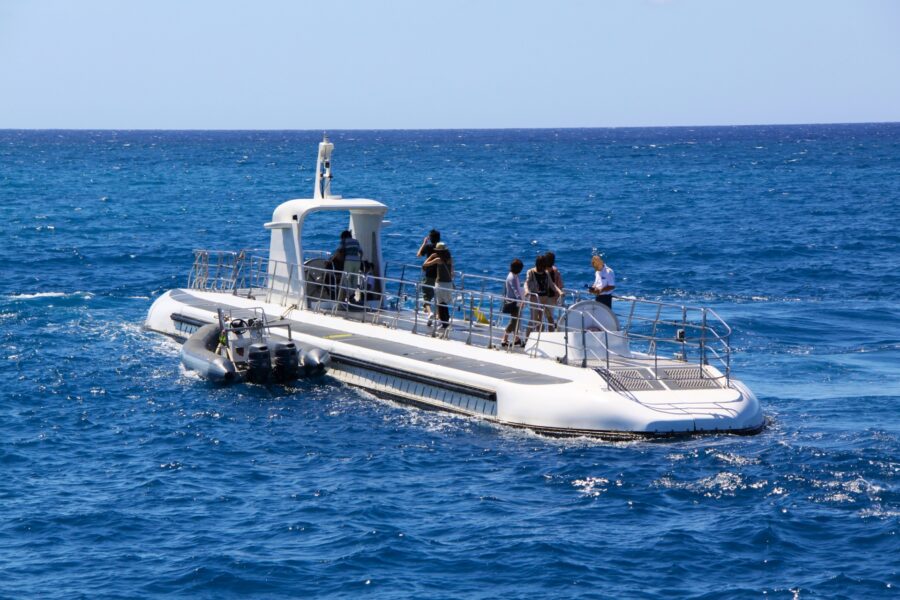 ハワイオアフ島　潜水艦