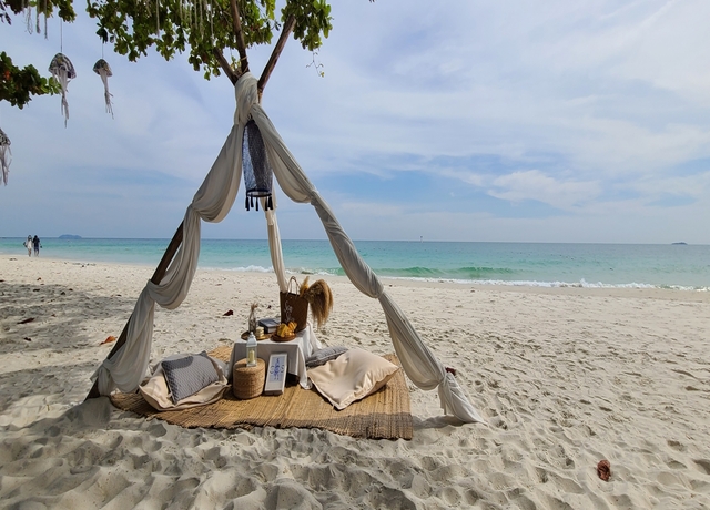 ビーチピクニック　ハレイワ　ビーチ